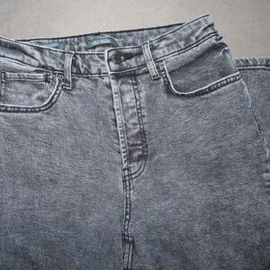 Wild Fable Women’s Straight Leg Charcoal  Jeans